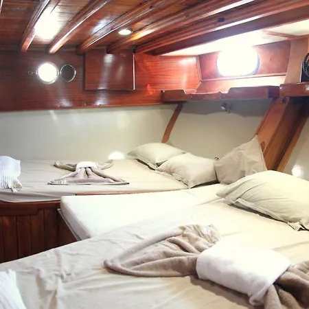 Botel Felix Bodrum Yelkenli Tekne