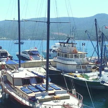 Felix Bodrum Yelkenli Tekne Botel