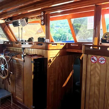 Felix Bodrum Yelkenli Tekne Botel